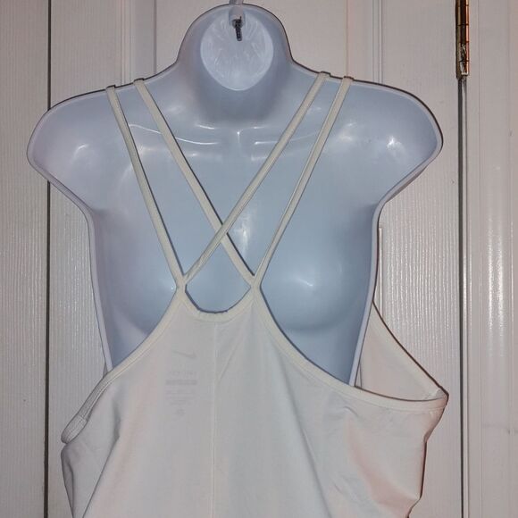 Nike Women's Dri-FIT One Luxe Slim Fit Strappy Tank Top Sz XXL NWT - Picture 6 of 8